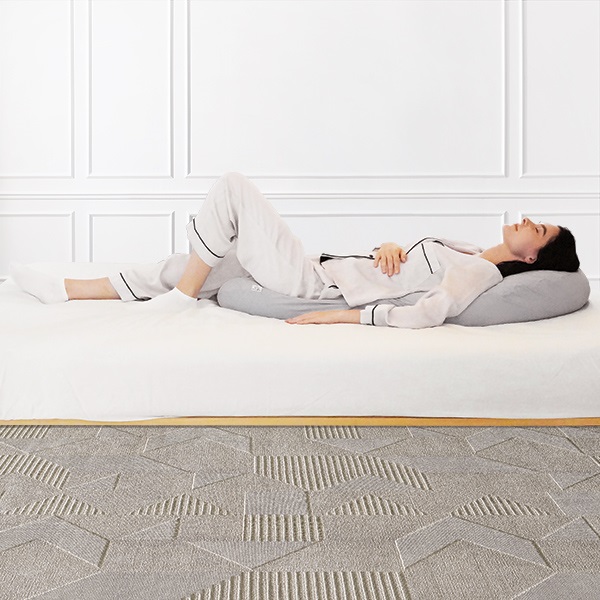 【MOGUストア限定】B's flow 首から腰まで守る流体枕（カバー付き）