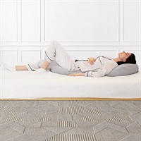 【MOGUストア限定】B's flow 首から腰まで守る流体枕（カバー付き）